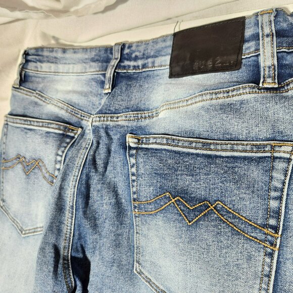 Rue21 Men’s Distressed Straight-Leg Jeans – Blue Denim | Size 32x32 - Picture 6 of 7